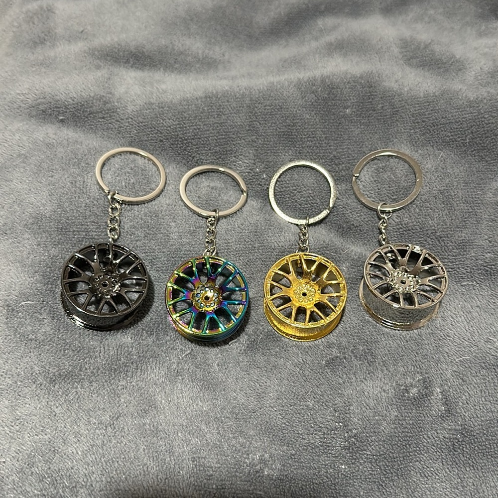 Black/Silver Car Key Chain Alloy Wheel Rim Metal Pendant car Key Chain